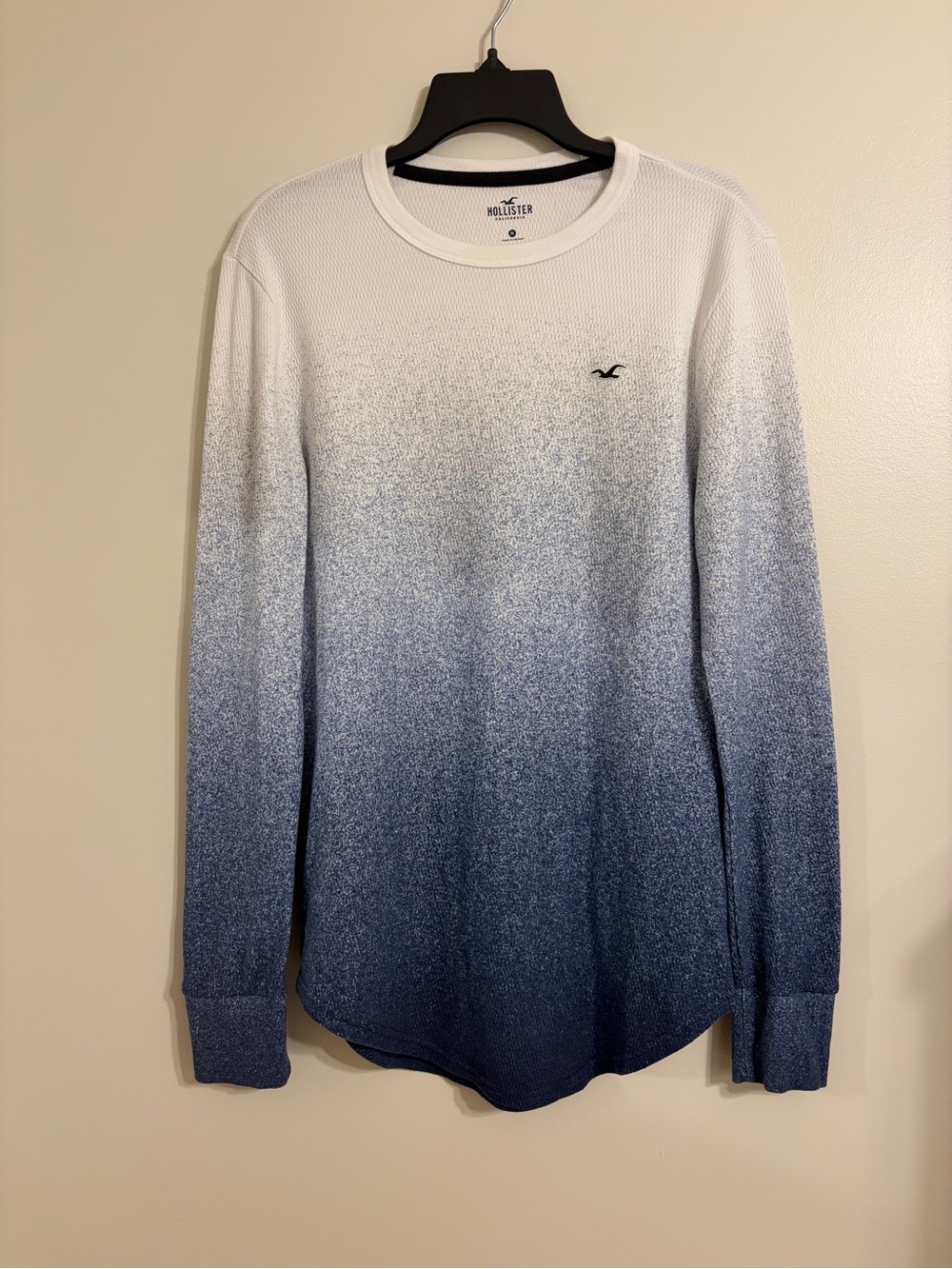 Hollister | Men's White to Blue Ombre Long-Sleeve Crew size M